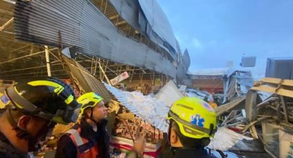 Desde dentro: Colapso de techo de supermercado en CDMX queda en VIDEO; reportan una víctima