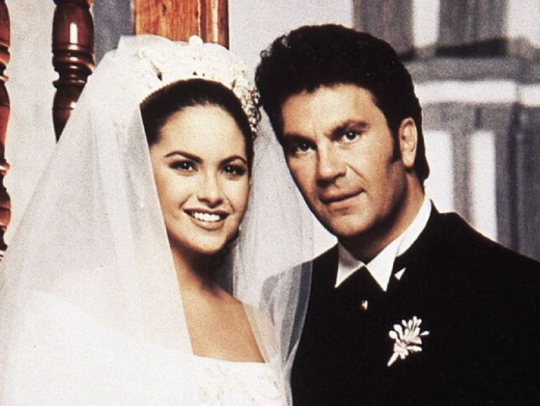 Lucero y Mijares en su boda