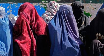 De no creer: Talibanes califican de 'animales' a las mujeres que se oponen a usar burka