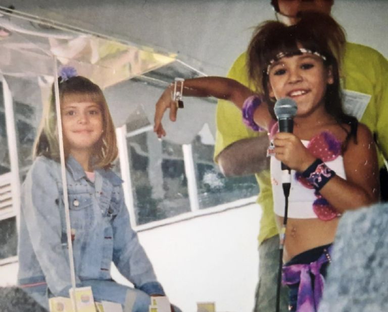 Fotografía de Danna Paola y Daniela Aedo