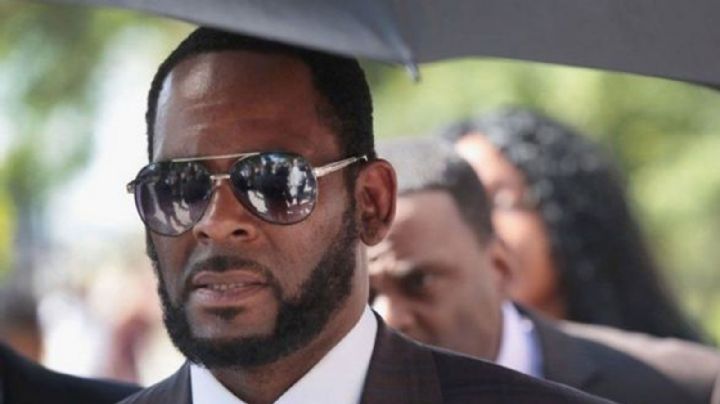 Cantante R. Kelly recibe sentencia de 30 años de prisión por abuso y crimen organizado