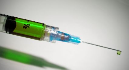 Covid-19: EU podría aprobar una vacuna producida en España; es 90% eficaz en casos graves