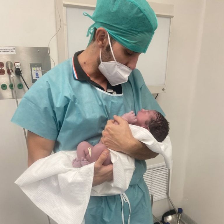 Pedro Prieto presume foto de Leonardo