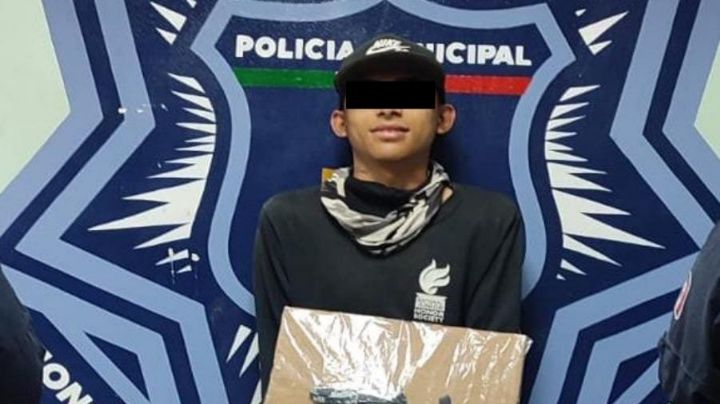 Alto al crimen en Obregón: Cae presunto ladrón de 18 años; le aseguran una pistola y un cuchillo