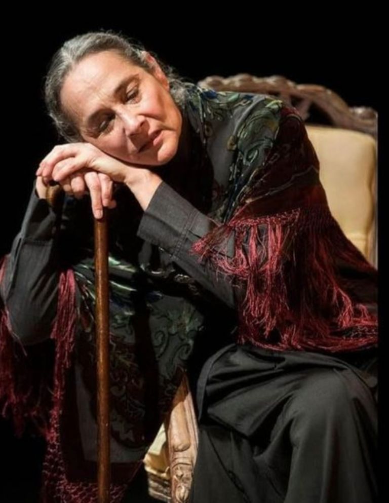 Instagram @montserrat_ontiveros1960