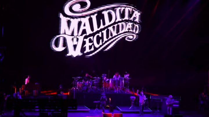 La Maldita Vecindad abarrota el Zócalo; Sheinbaum celebra participación de María Elena Ríos