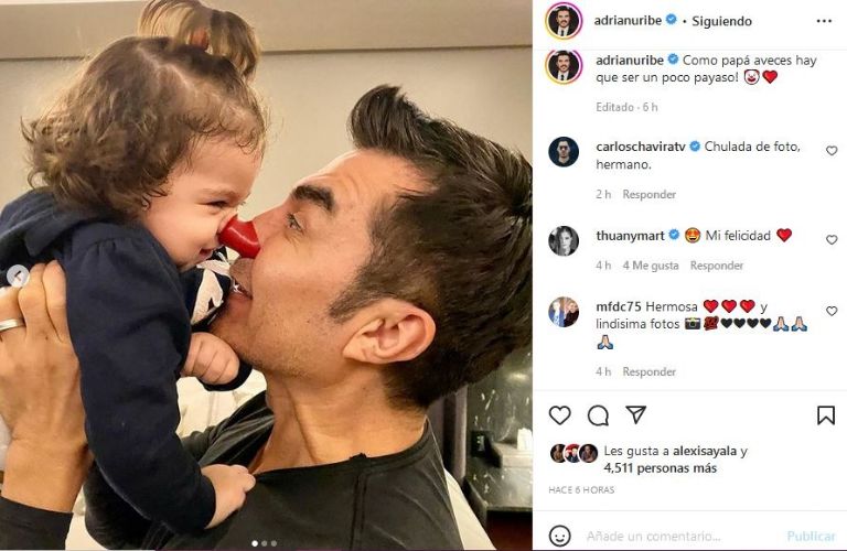 Adrián Uribe y Emily