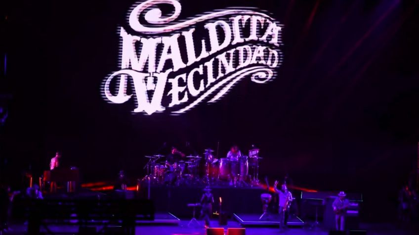 La Maldita Vecindad abarrota el Zócalo; Sheinbaum celebra participación de María Elena Ríos