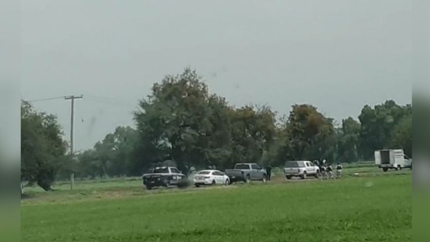 En medio de un predio rústico, localizan el cadáver de un hombre; tenía 'narcomensaje'