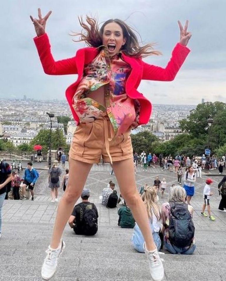 Jacqueline Bracamontes viaja a Europa