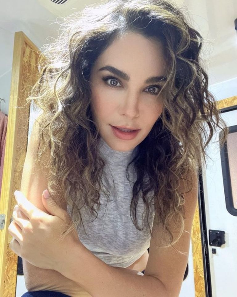 Martha Higareda en su nuevo camper