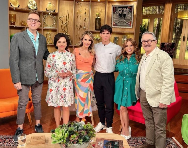 Instagram @ventaneandouno