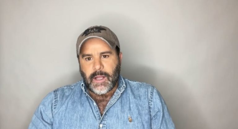 Instagram @capetillo_eduardo