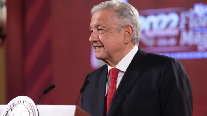 Para apoyar a Salud Pública, López Obrador planea traer más médicos extranjeros a México