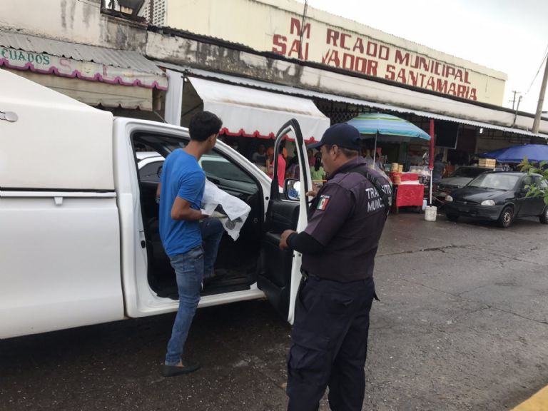 Autoridades levantaron el cuerpo del bebé recién nacido abandonado en el centro de la ciudad de Altamirano, en Guerrero. Foto: Internet