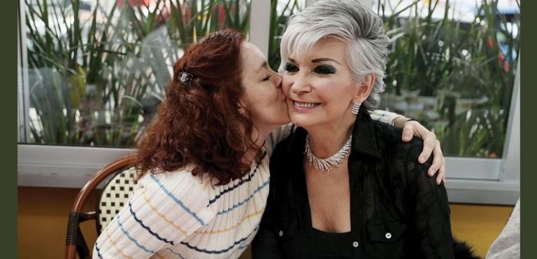 Fotografía de Felicia Garza con su hija