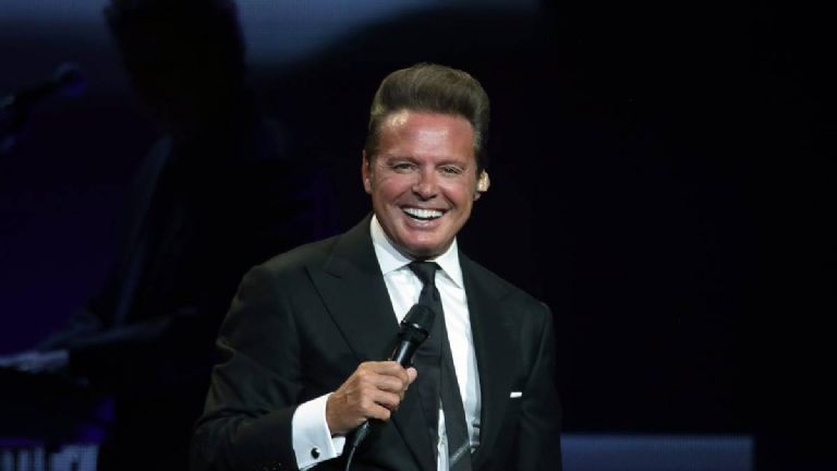 Luis Miguel causó controversia en redes sociales con una nueva foto. Crédito: Internet