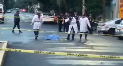 VIDEO: 'Abuelito' muere tras ser atropellado 2 veces; dejan cuerpo tirado en plena calle y huyen