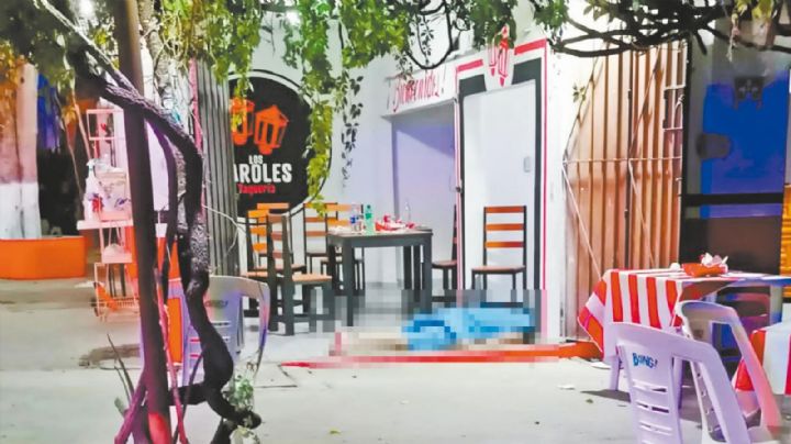 Emanuel llega a cenar a una taquería y es asesinado a balazos por desconocidos