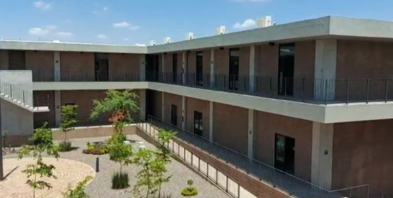 La zona exterior de los salones de clases