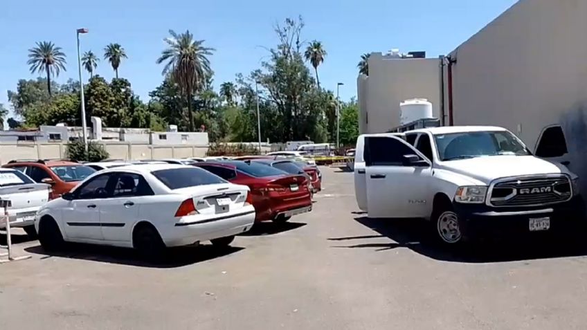 Hermosillo: Presunto camillero del Hospital General se autolesiona con arma en estacionamiento