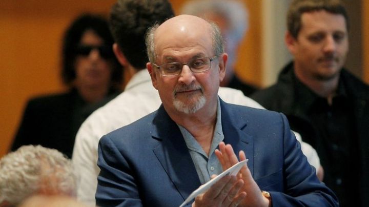 VIDEO: Así fue la agresión al escritor Salman Rushdie; recibió una puñalada en el cuello