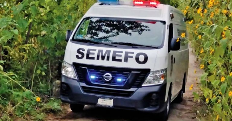 Semefo llega al sitio del crimen