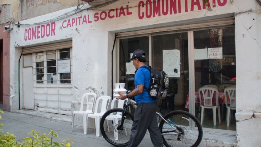 Comedores comunitarios en CDMX lucen 'a tope' derivado de la inflación y crisis por Covid-19