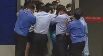 VIDEO: Tras detectar un caso de Covid-19 en China, clientes tratan de evitar confinamiento en Ikea
