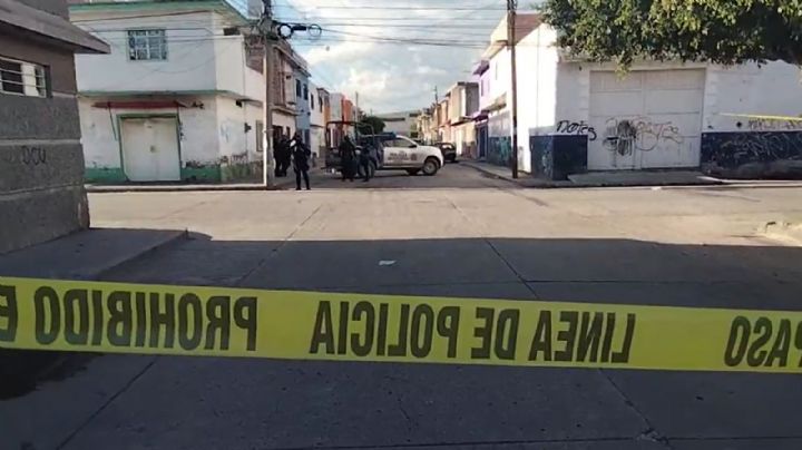 Sujetos armados acribillan a individuo al transitar por calles de Celaya