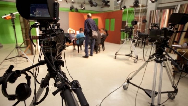 Se volvió mujer: Tras anunciar su divorcio, famosa actriz de televisión se casa con una fémina