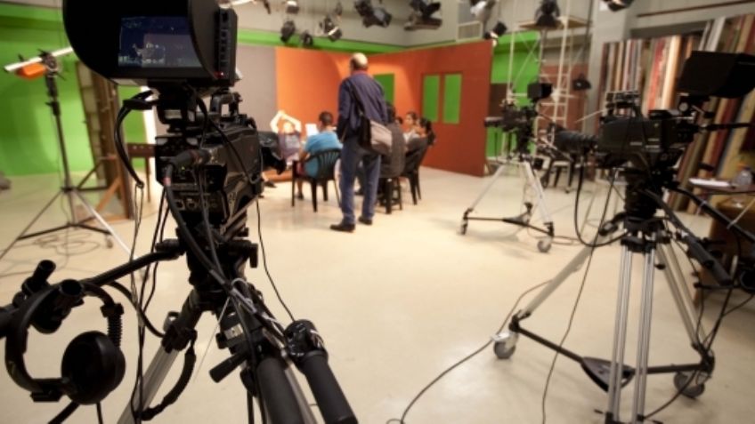 Se volvió mujer: Tras anunciar su divorcio, famosa actriz de televisión se casa con una fémina