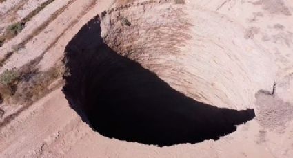 Inexplicable: Aparece inmenso socavón en Chile; tiene más de 25 metros de diámetro