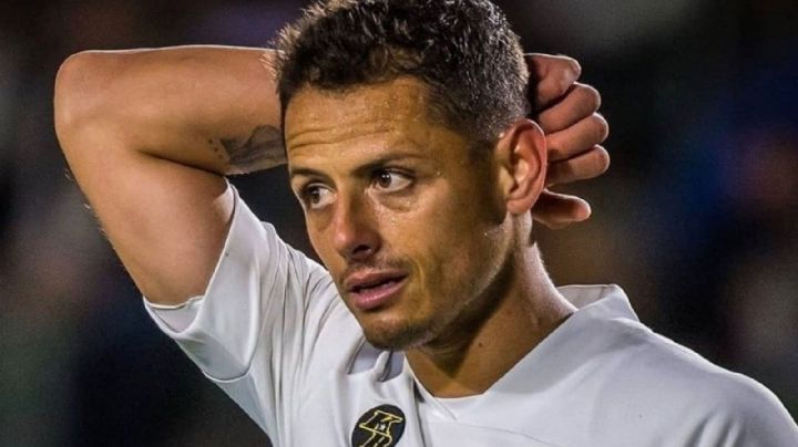 VIDEO: 'Chicharito' se niega a tomarse foto con un pequeño aficionado y lo atacan en redes