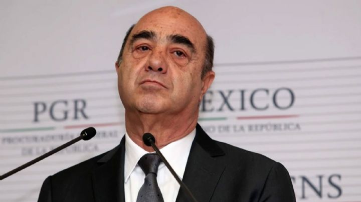 Caso Ayotzinapa: Entre fuerte operativo, Jesús Murillo Karam es trasladado al Reclusorio Norte