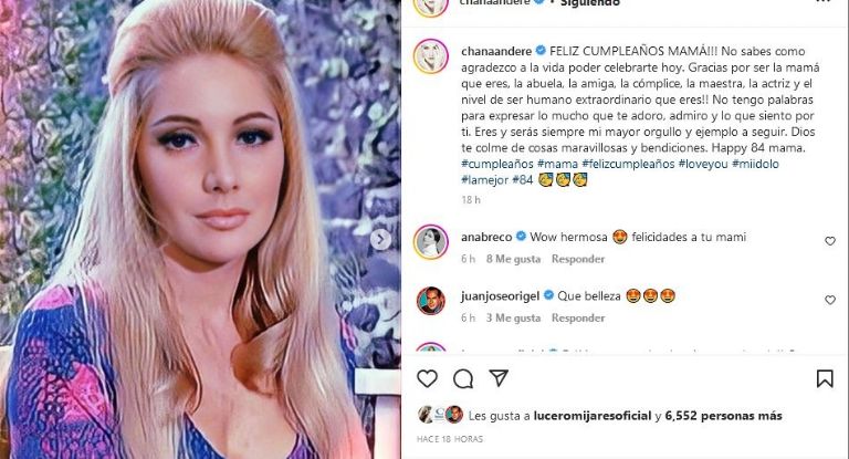 Chantal Andere felicita a su mamá