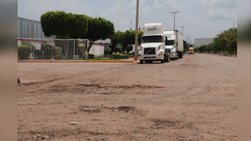 Cajeme: Transportistas consideran urgente arreglar calles del Parque Industrial