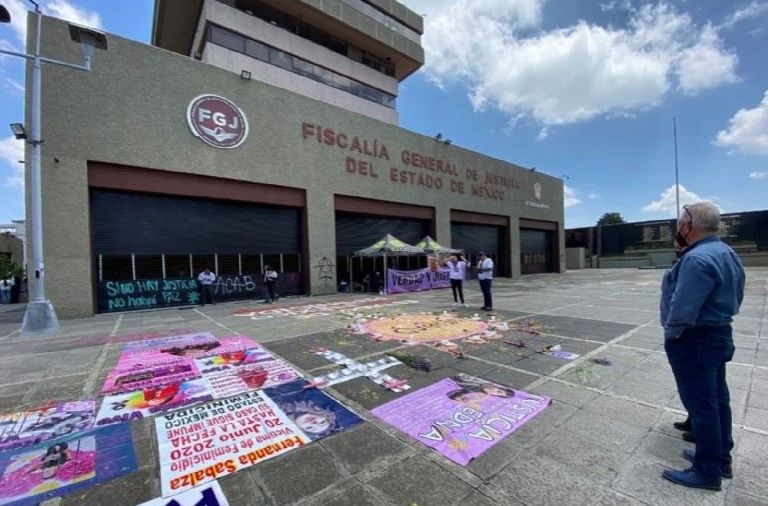 Protesta en la Fiscalía del Estado de México