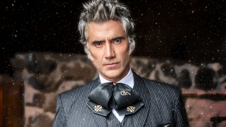 FOTO: Captan a Alejandro Fernández mientras besa a un hombre en pleno concierto