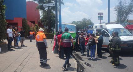 Otro accidente de transporte público en la CDMX; choque de microbús deja 11 heridos