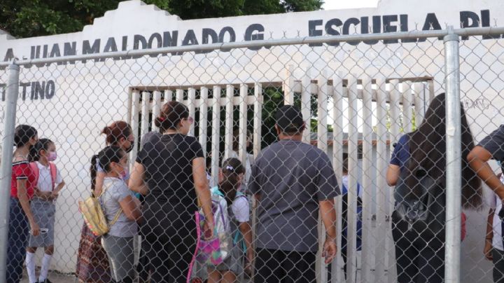 (FOTOS) Cajeme: Infraestructura de escuela Juan Maldonado G. impide regreso a clases; niños van 2 horas