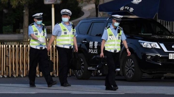Brutal ataque en China deja 3 muertos; el agresor llegó a un kínder usando una capa y máscara