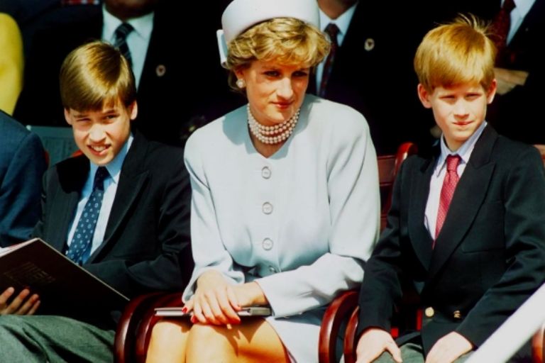 Diana, Harry y William 