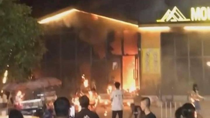 (VIDEO) Centro nocturno arde en llamas: Siniestro deja más de 10 jóvenes muertos y 37 heridos