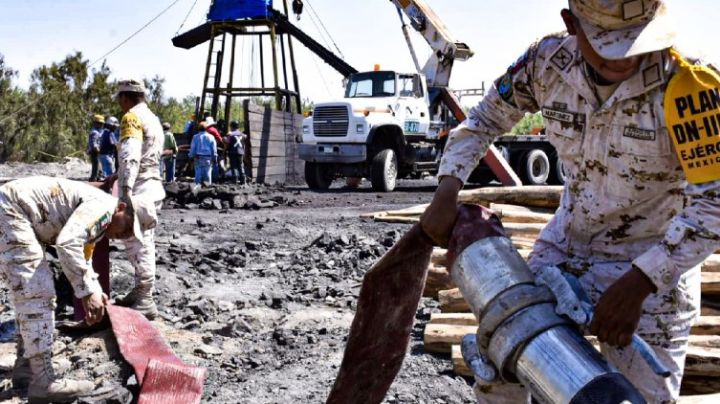 AMLO analiza viajar a Coahuila hoy para supervisar el rescate de los 10 mineros atrapados