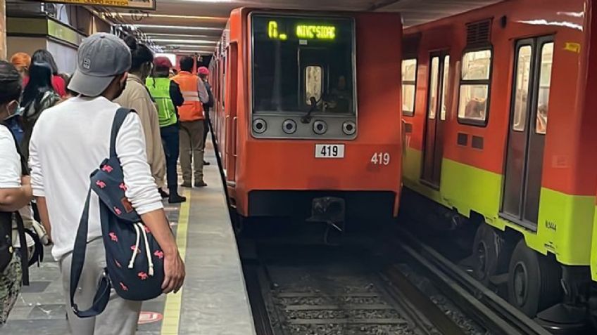 "¡Llegamos tarde!": Usuarios reportan en redes sociales atrasos en Línea 8 del Metro de CDMX