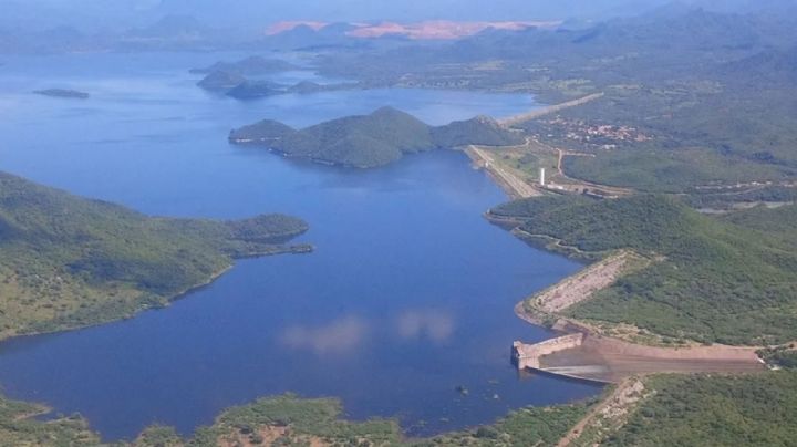 Presa 'Adolfo Ruiz Cortines' inicia desfogues hacia el Río Mayo, informó Conagua