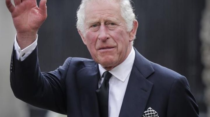 A 3 días de la muerte de Isabel II, Edimburgo proclama rey del Reino Unido a Carlos III