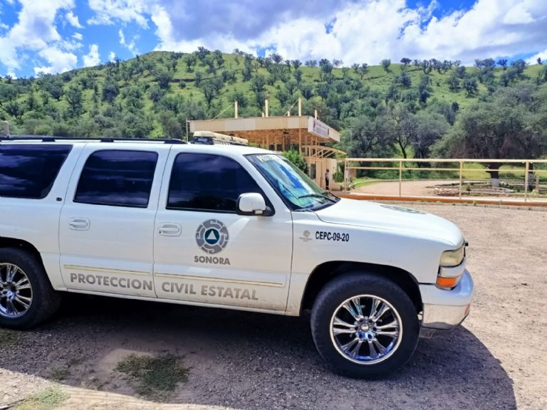 Autoridades se movilizaron por un siniestro en Santa Cruz, Sonora. Foto: Twitter