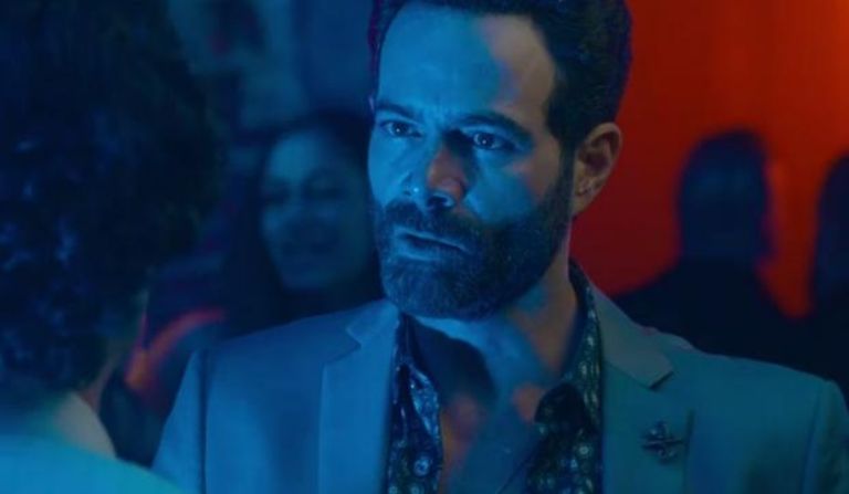 Luis Roberto Guzmán en 'Cobra Kai'